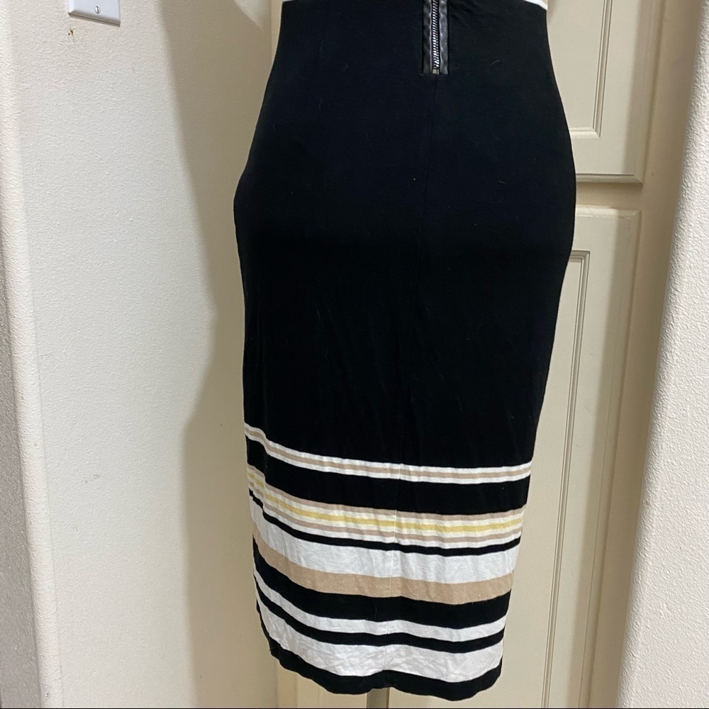 White House Black Market
Women's Mock Neck Striped
Sheath Dress Size O EUC - Picture 6 of 7